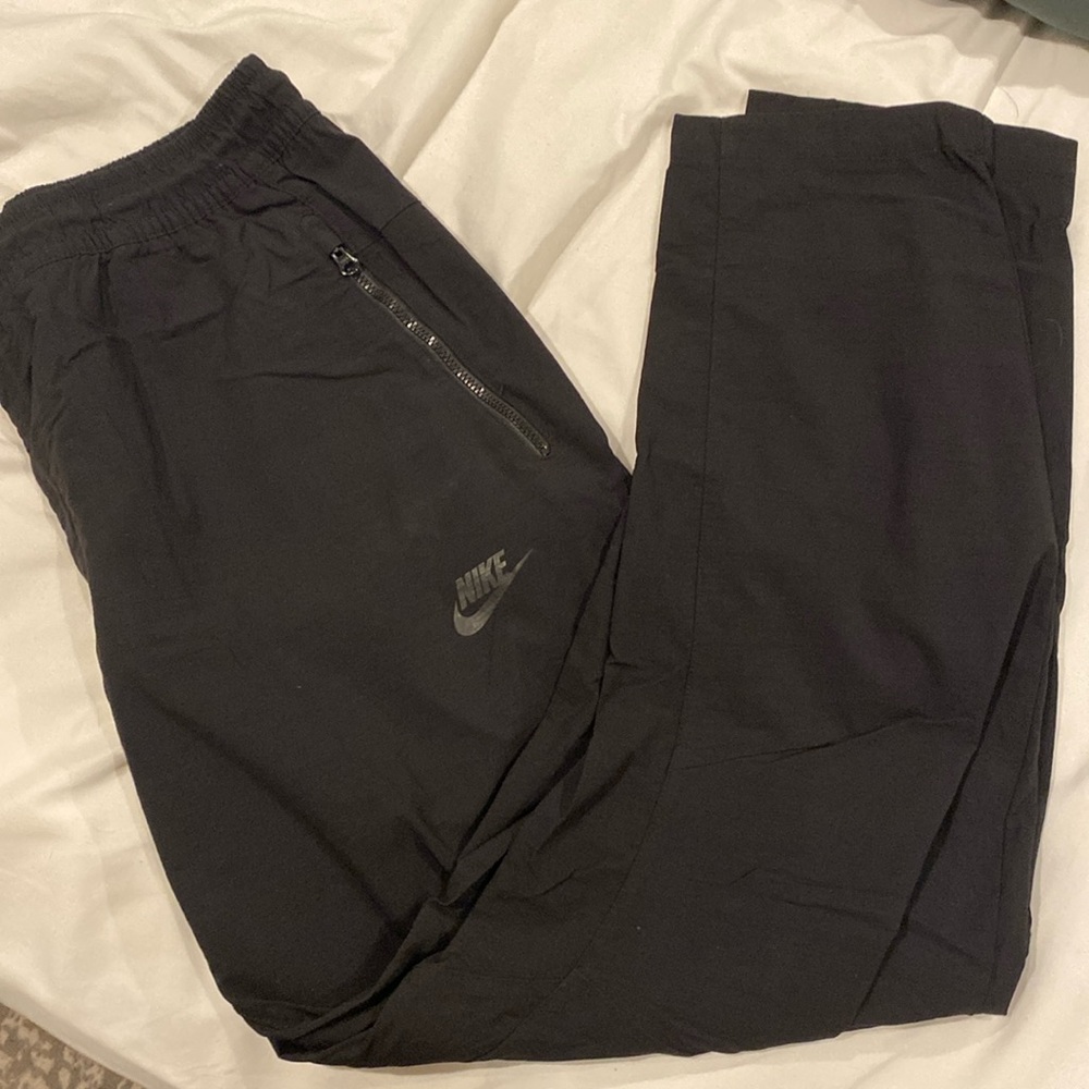 XL Black Nike joggers. Great condition, great pants!